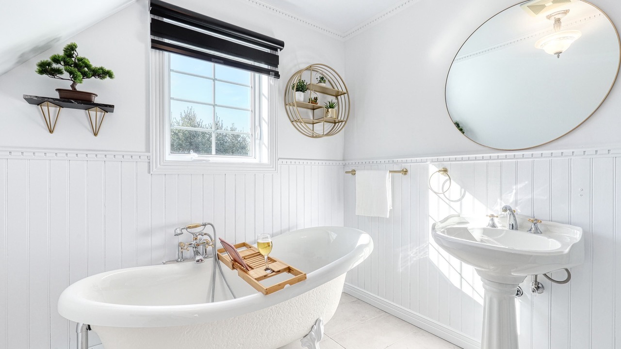 Photo of Bathroom in Becancour