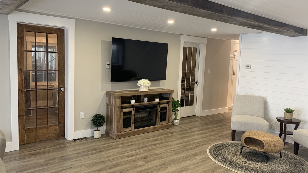 Photo of Livingroom in Scugog