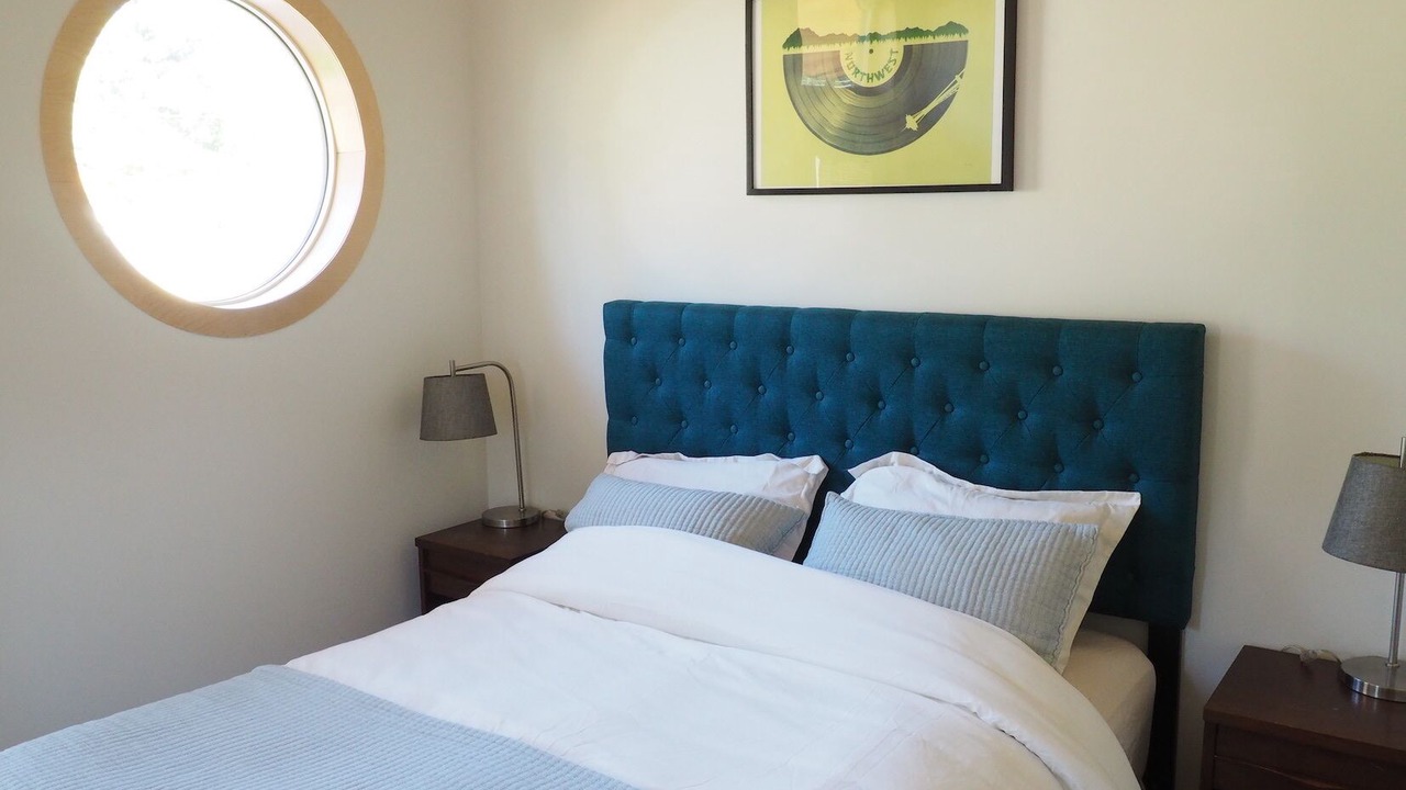 Photo of Bedroom in Courtenay