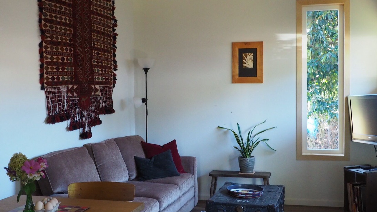 Photo of Livingroom in Courtenay