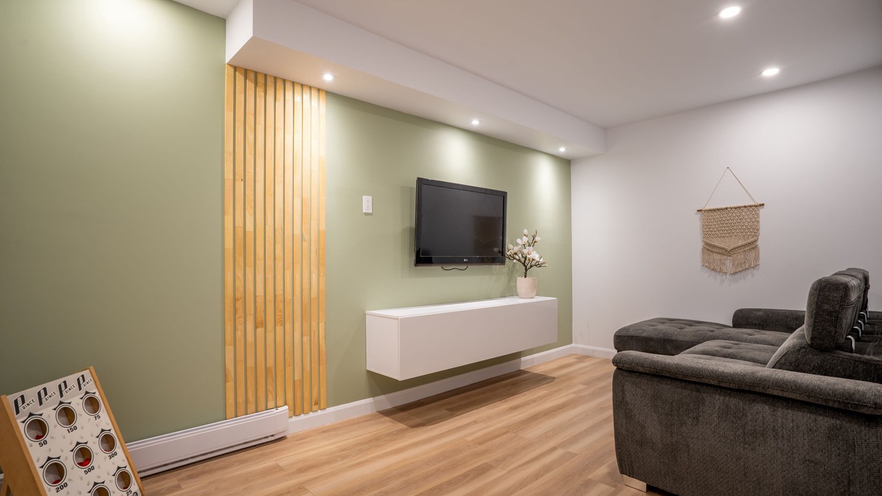 Photo of Livingroom in Chertsey