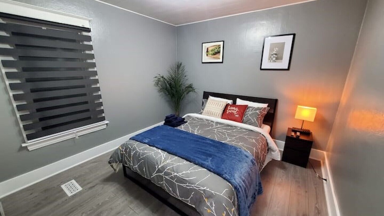 Photo of Bedroom in North Central Edmonton