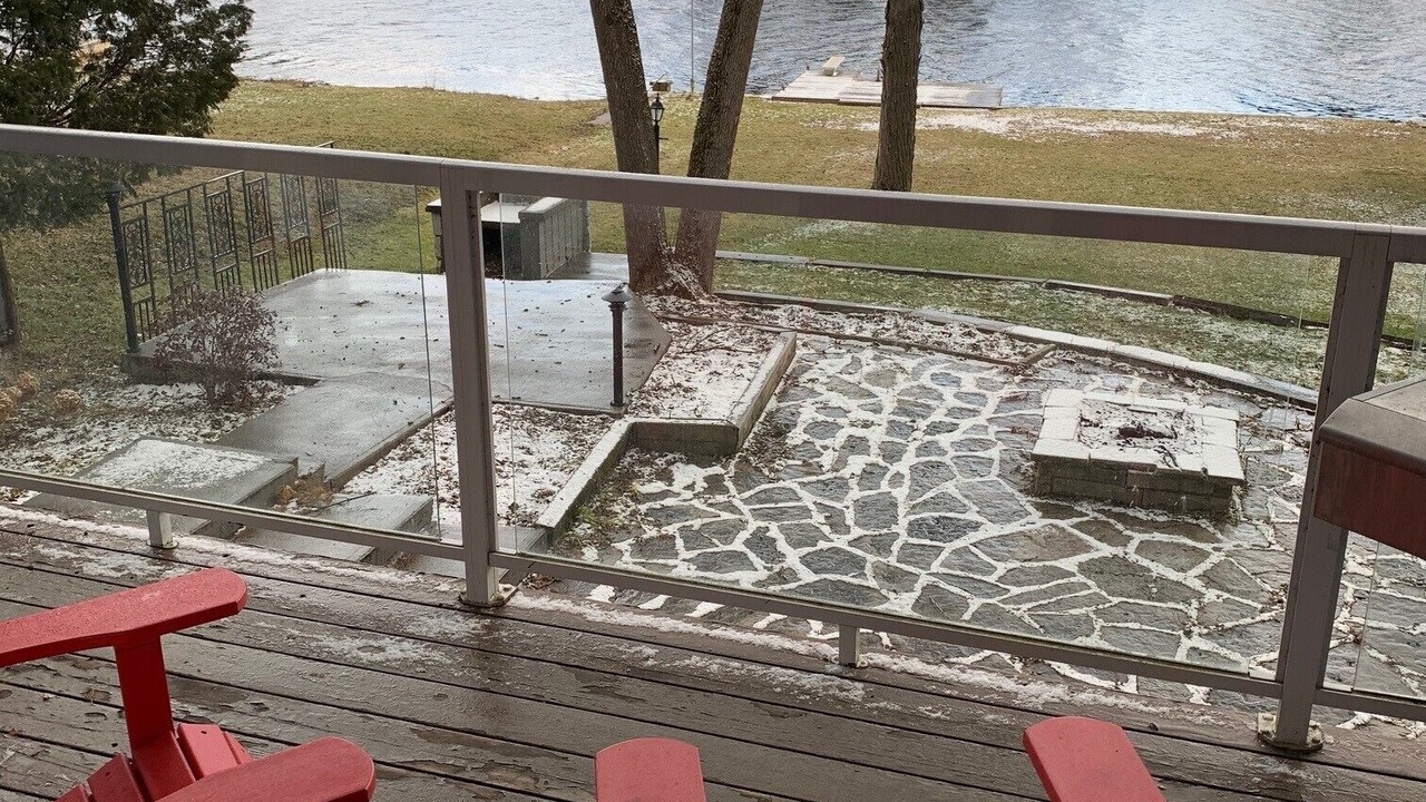 Photo of Patio Balcony in Gravenhurst