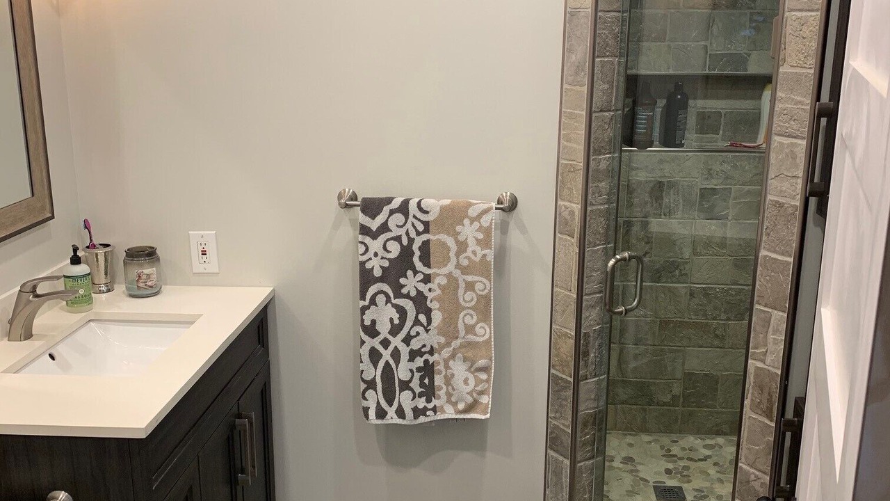 Photo of Bathroom in Gravenhurst