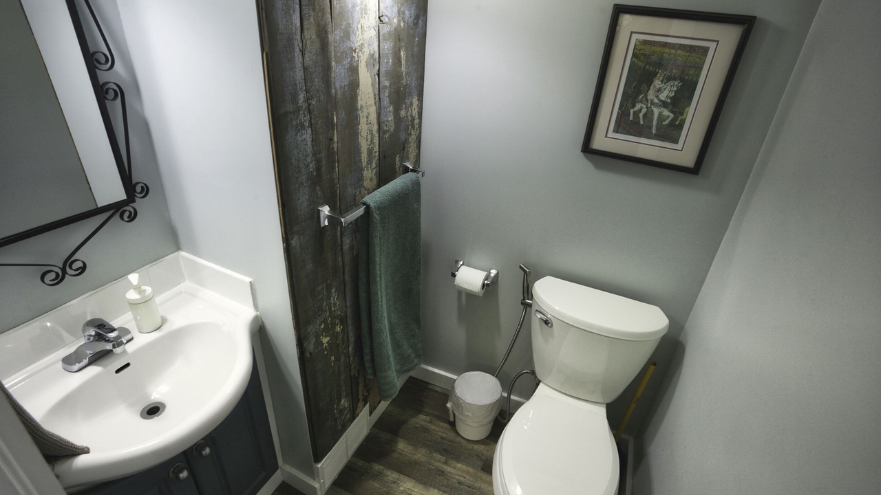 Photo of Bathroom in Beamsville