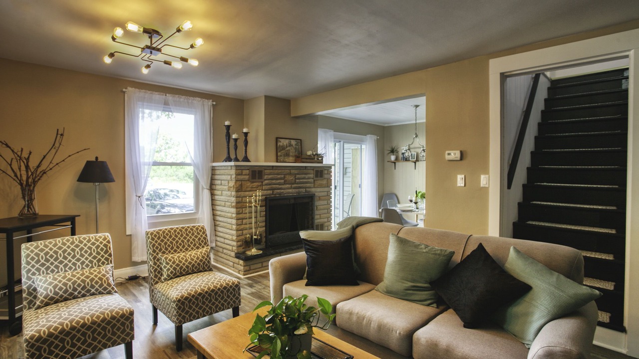 Photo of Livingroom in Beamsville