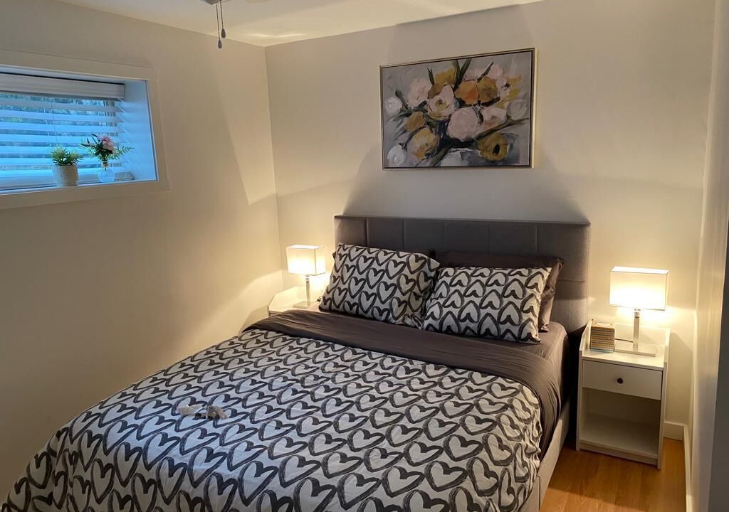 Photo of Bedroom in Departure Bay