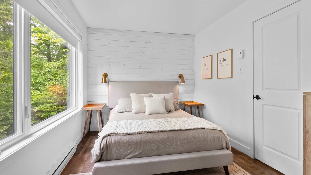 Photo of Bedroom in Magog