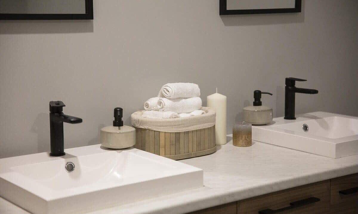 Photo of Bathroom in Cookshire-Eaton