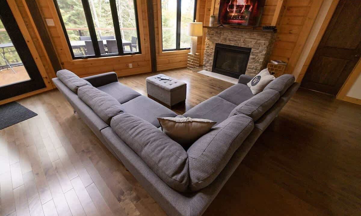 Photo of Livingroom in Sainte-Marguerite-du-Lac-Masson