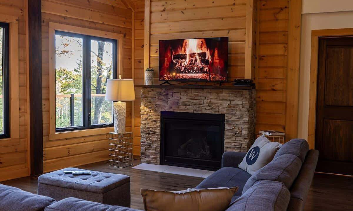 Photo of Livingroom in Sainte-Marguerite-du-Lac-Masson