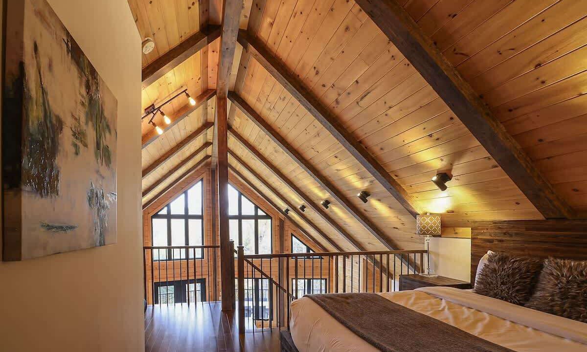 Photo of Bedroom in Sainte-Marguerite-du-Lac-Masson