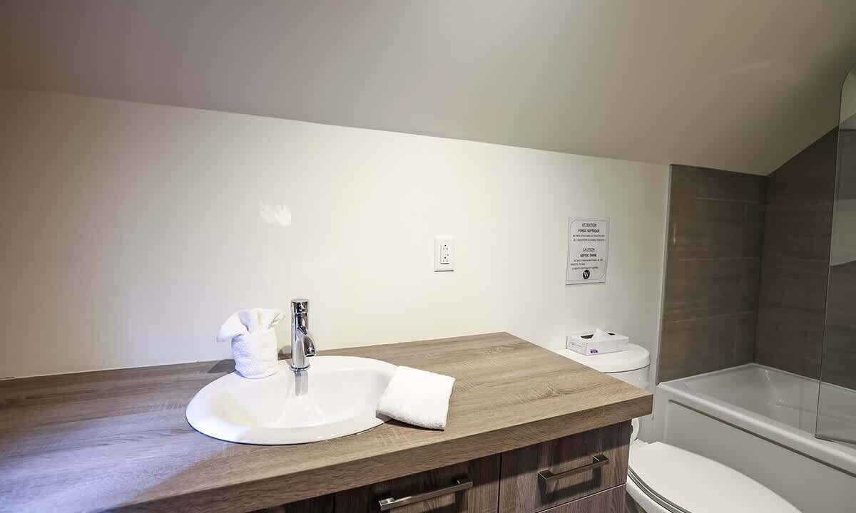 Photo of Bathroom in Sainte-Marguerite-du-Lac-Masson