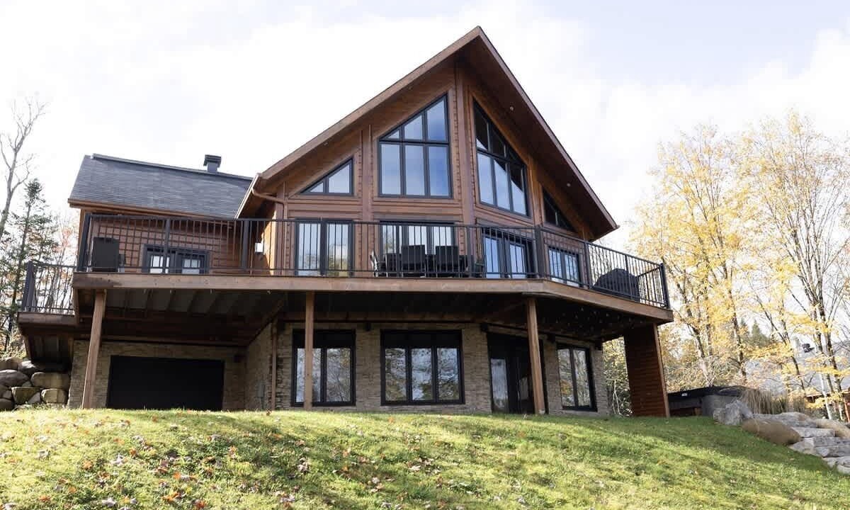 Photo of Outdoor in Sainte-Marguerite-du-Lac-Masson