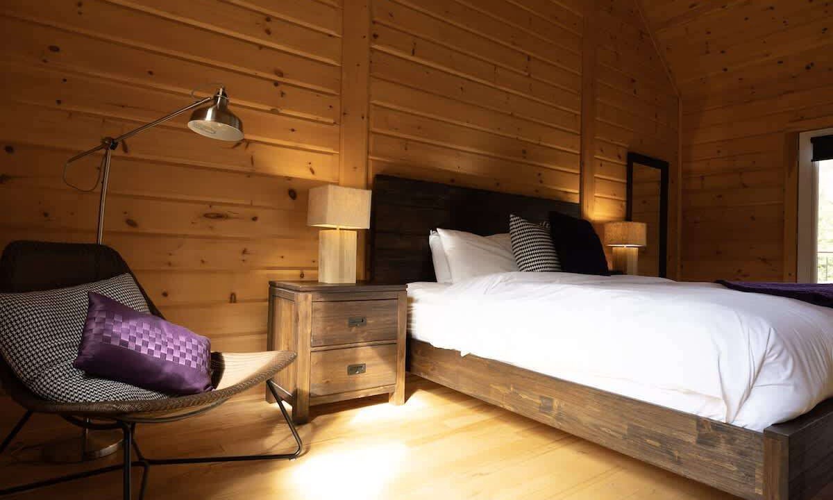 Photo of Bedroom in Sainte-Marguerite-du-Lac-Masson