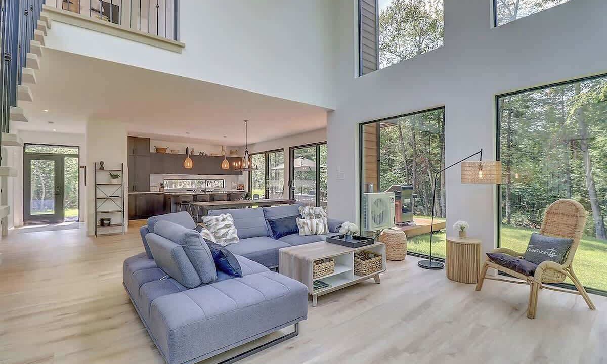 Photo of Livingroom in Stanstead Township