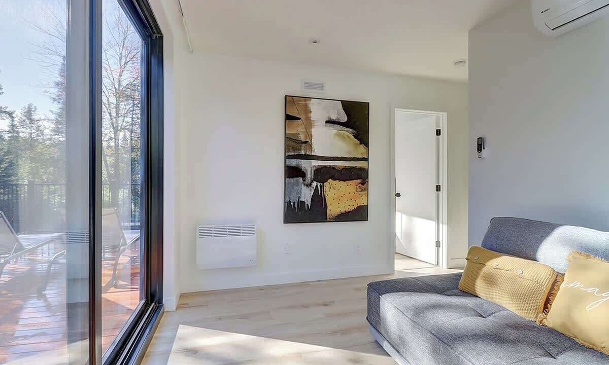 Photo of Livingroom in Stanstead Township