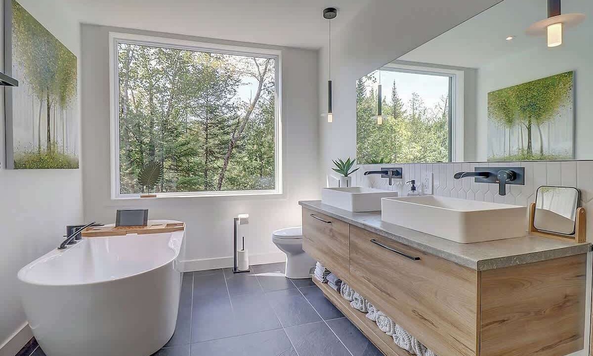 Photo of Bathroom in Stanstead Township
