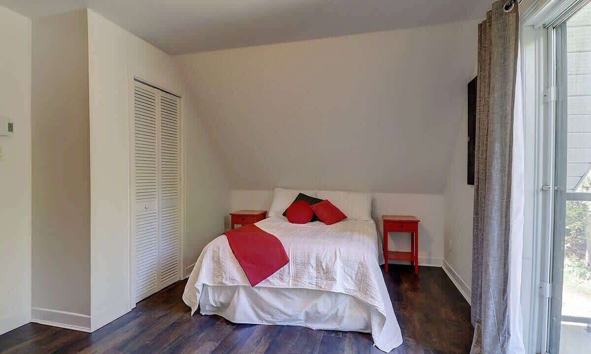 Photo of Bedroom in Memphremagog Regional County Municipality