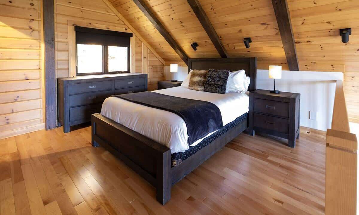 Photo of Bedroom in Sainte-Marguerite-du-Lac-Masson