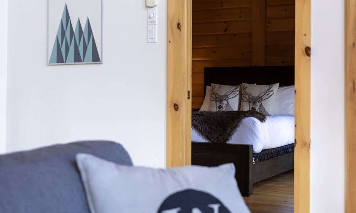 Photo of Bedroom in Sainte-Marguerite-du-Lac-Masson