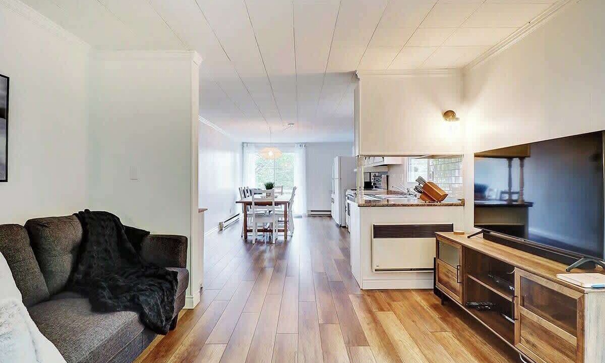 Photo of Livingroom in Memphremagog Regional County Municipality