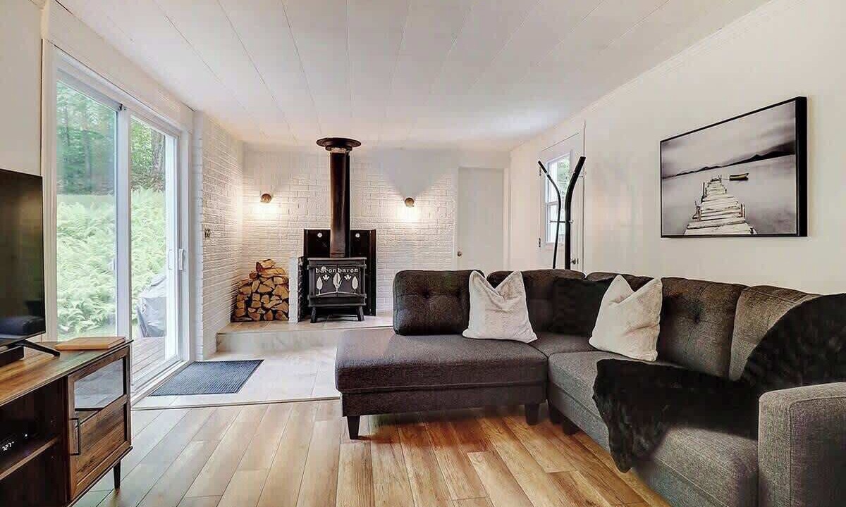Photo of Livingroom in Memphremagog Regional County Municipality