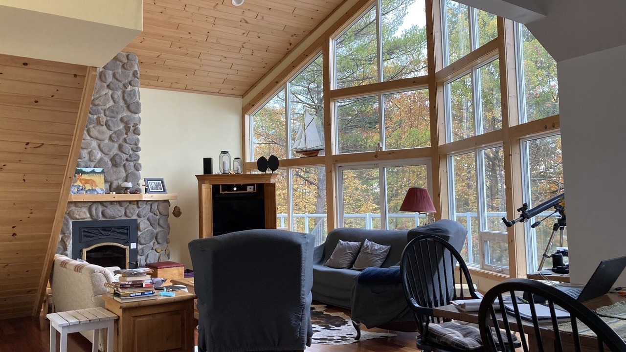 Photo of Livingroom in Georgian Bay