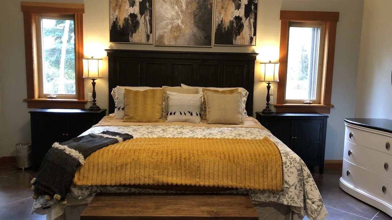 Photo of Bedroom in Central Saanich