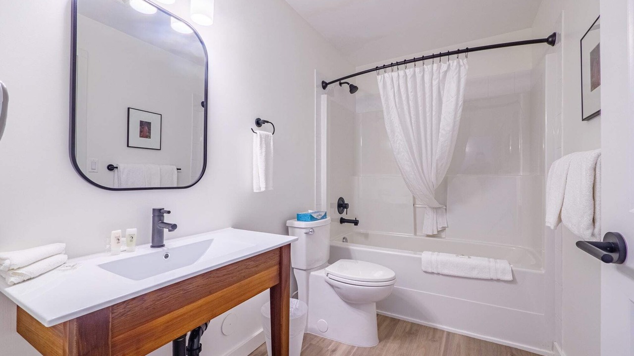 Photo of Bathroom in Ucluelet