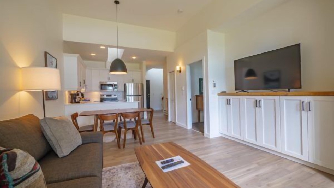Photo of Livingroom in Ucluelet