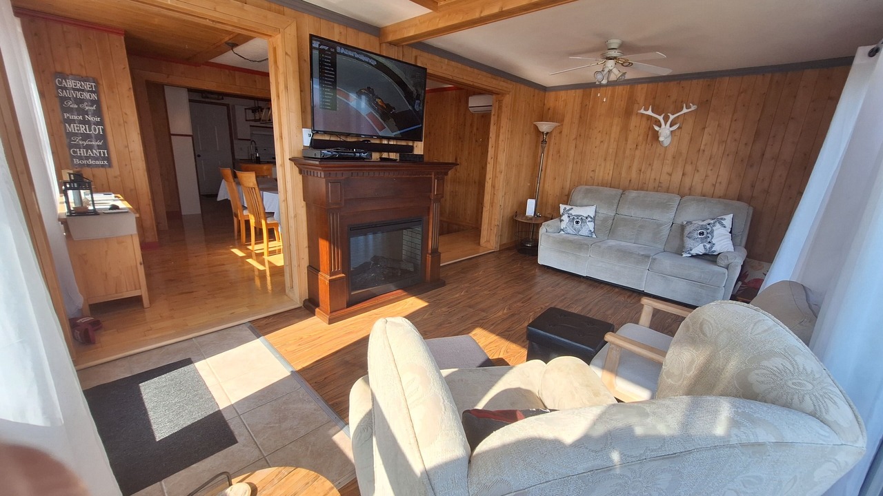 Photo of Livingroom in Disraeli