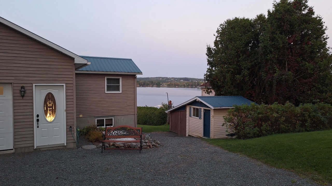Photo of Outdoor in Disraeli