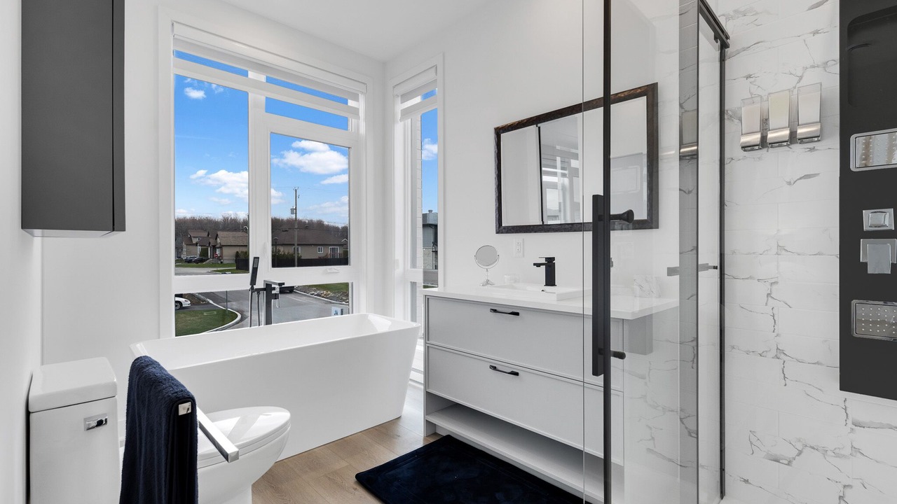 Photo of Bathroom in Mirabel