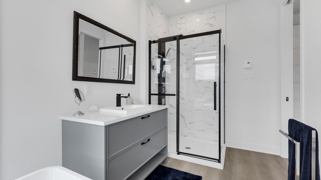 Photo of Bathroom in Mirabel