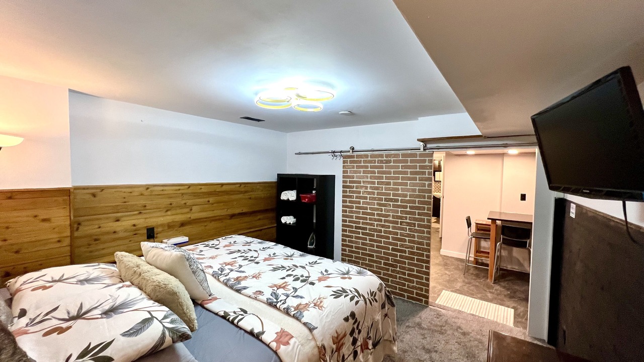Photo of Bedroom in Delta