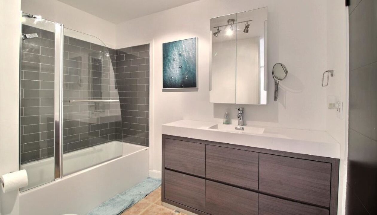 Photo of Bathroom in Alma