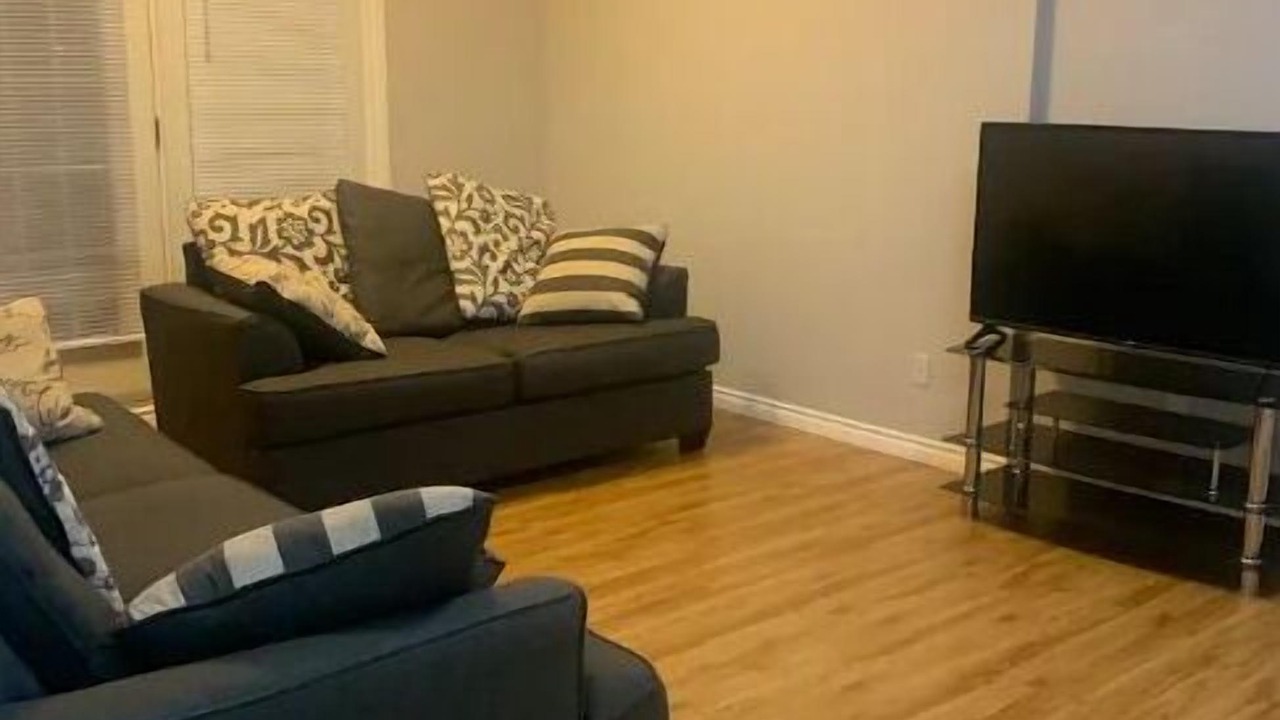 Photo of Livingroom in Orangeville