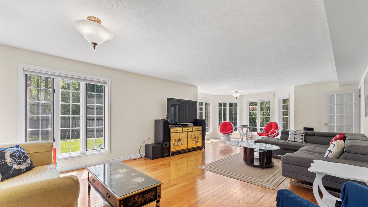 Photo of Livingroom in South Bruce Peninsula