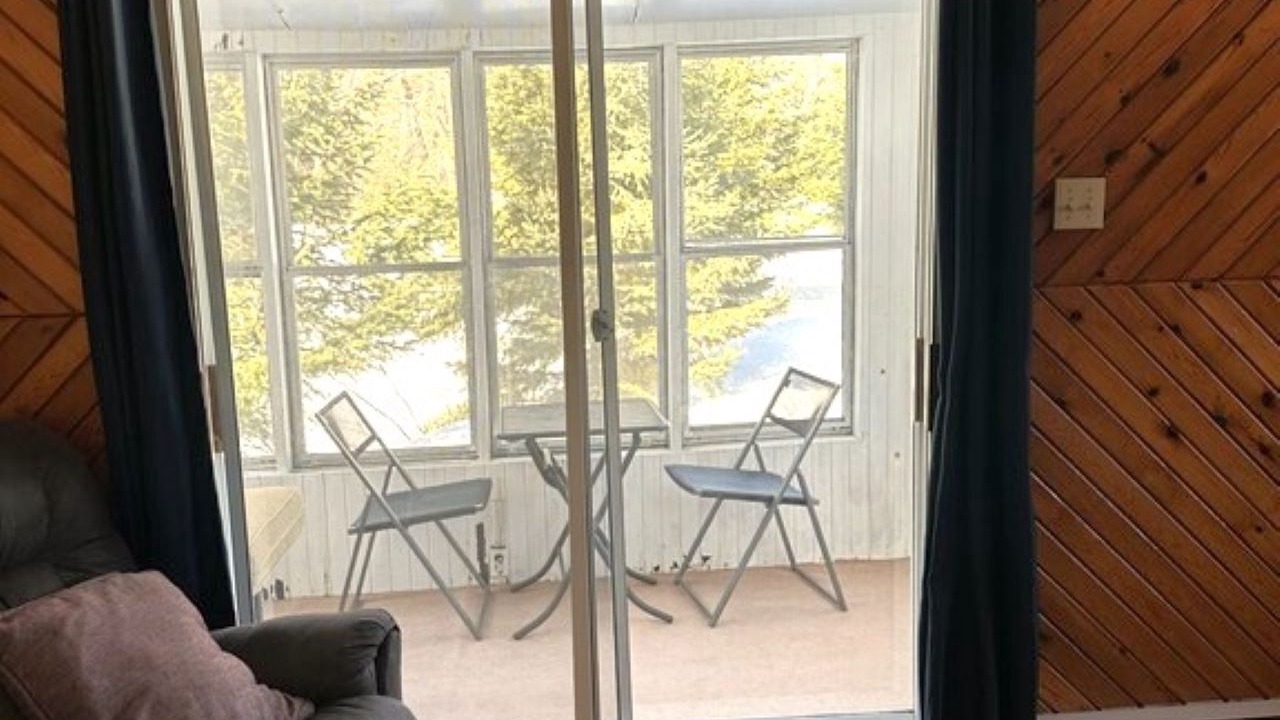 Photo of Livingroom in Amherst