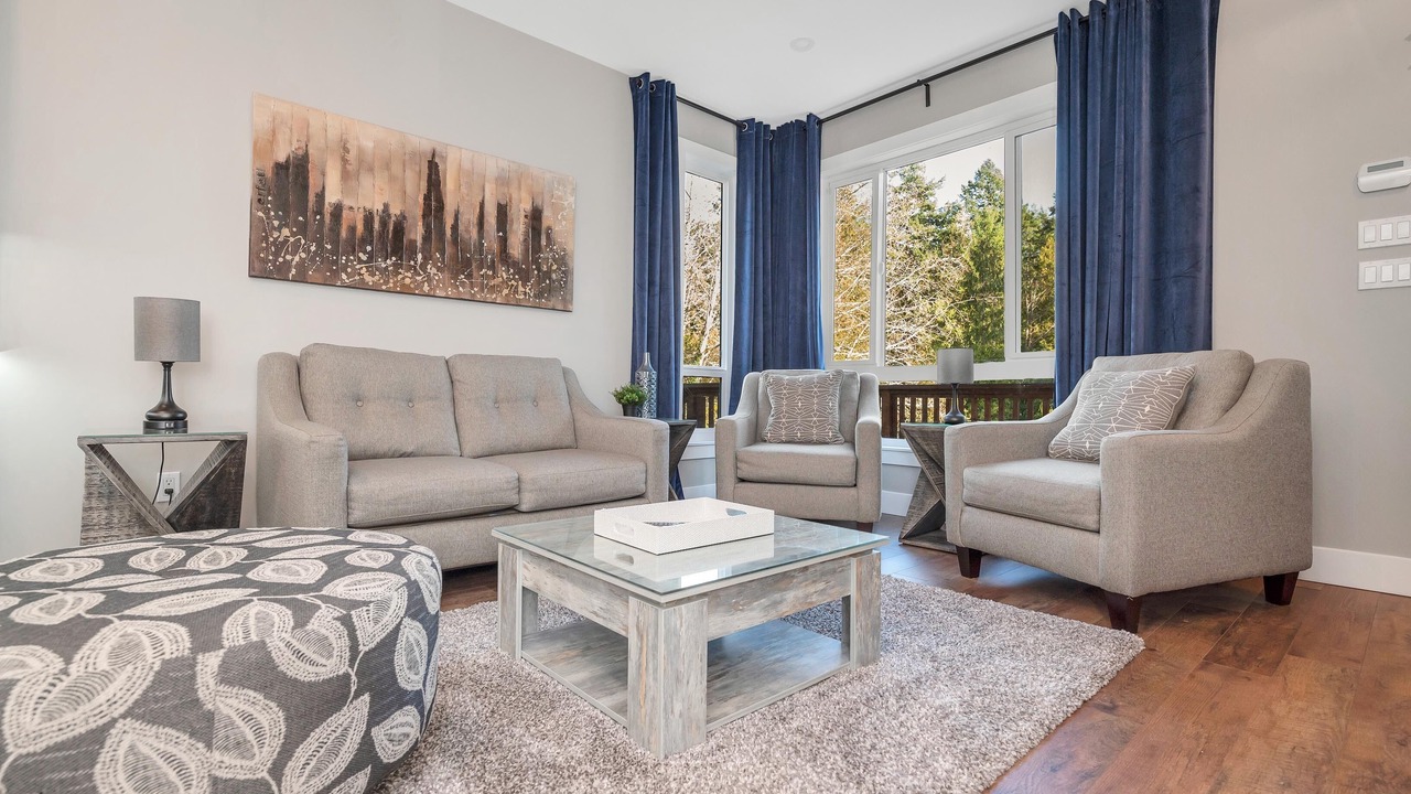 Photo of Livingroom in North Saanich