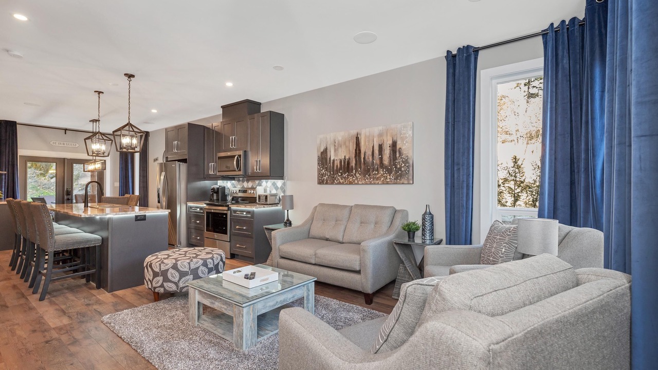Photo of Livingroom in North Saanich