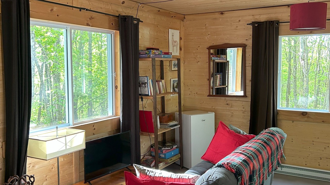 Photo of Livingroom in Notre-Dame-Des-Bois