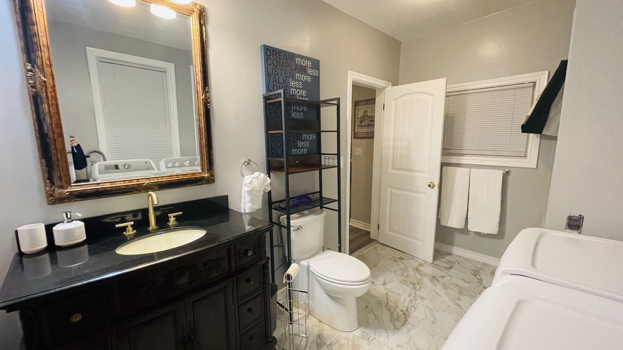 Photo of Bathroom in Jasper
