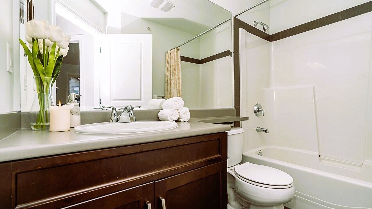 Photo of Bathroom in Willoughby