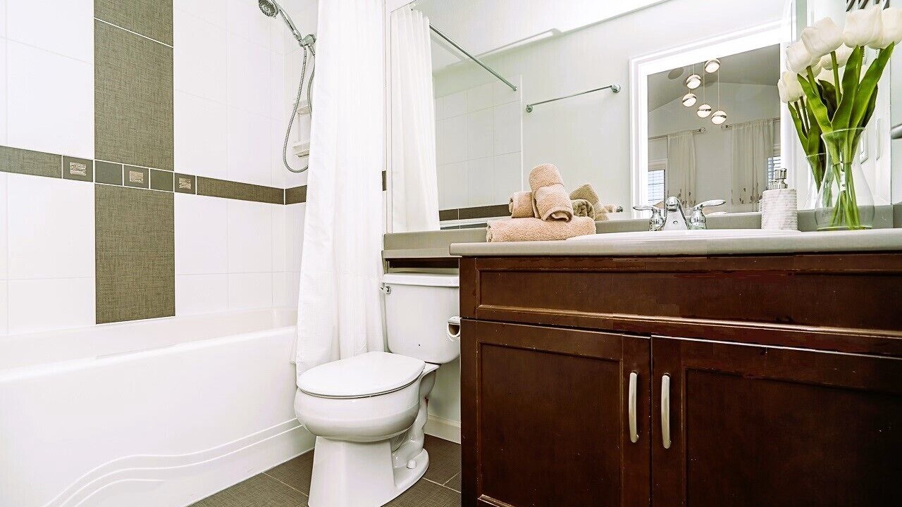 Photo of Bathroom in Willoughby