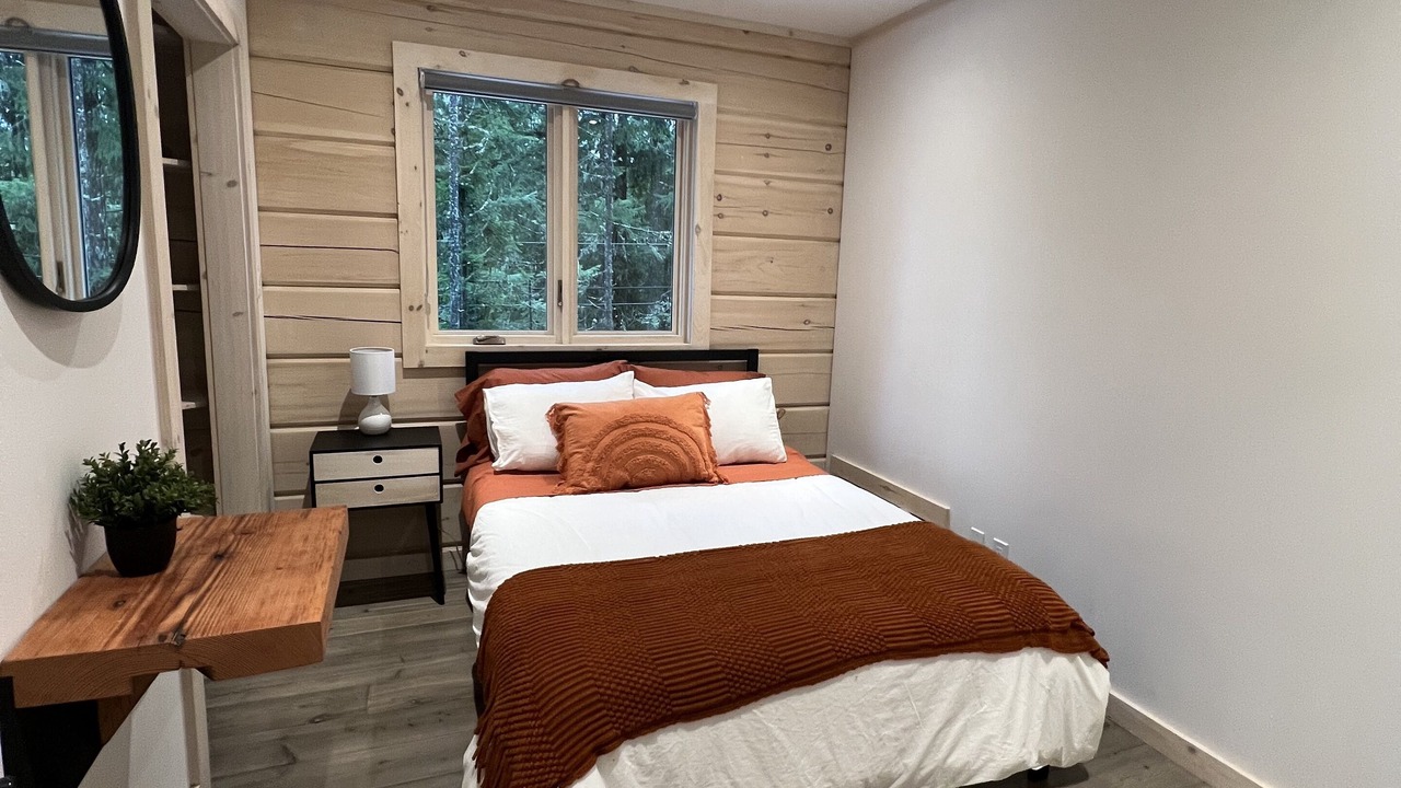 Photo of Bedroom in Shawnigan Lake
