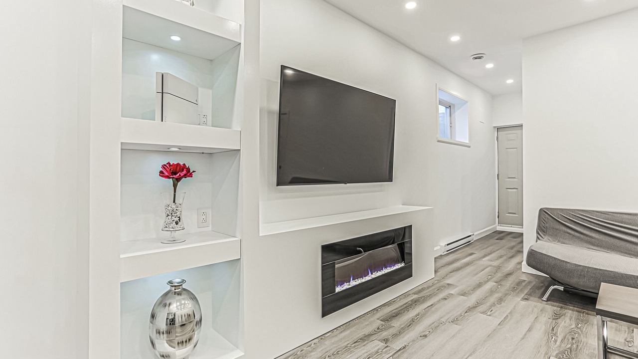 Photo of Livingroom in Prevost