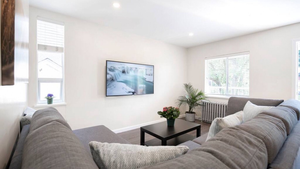 Photo of Livingroom in Kitsilano