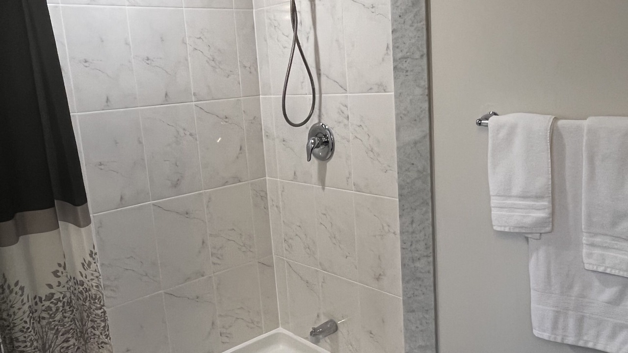 Photo of Bathroom in Niagara Falls